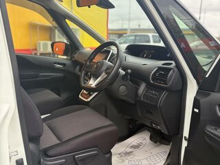 2018 Nissan Serena V (C27), белый, 1900000 рублей, вид 5