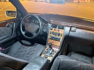 1997 Mercedes-Benz E-Класс 200 II (W210, S210), белый, 380000 рублей, вид 5