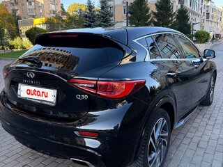 2017 Infiniti Q30, чёрный, 1900000 рублей, вид 3