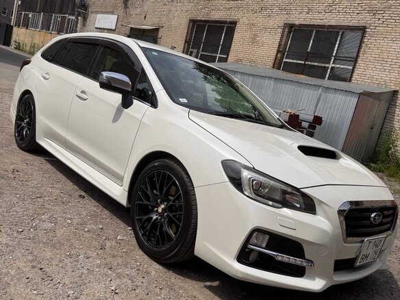 2015 Subaru Levorg I, белый, 1300000 рублей - вид 5