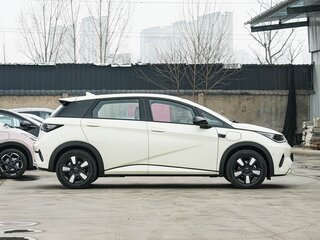 2026 BYD Dolphin 45.12 kWh I Рестайлинг, чёрный, 1800000 рублей, вид 4