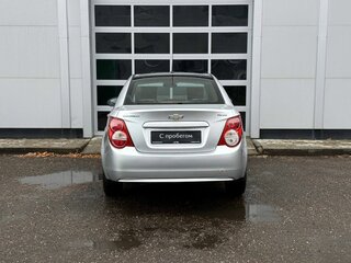 2012 Chevrolet Aveo II, серый, 600000 рублей, вид 4
