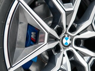 2024 BMW 5 серии 520i VIII (G60/G61/G68), серый, 7150000 рублей, вид 5