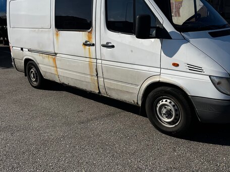 2002 Mercedes-Benz Sprinter, белый, 690000 рублей, вид 3