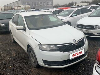 2018 Skoda Rapid I Рестайлинг, белый, 865450 рублей, вид 1