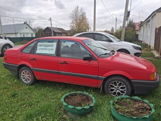 1990 Volkswagen Passat B3, красный, 200000 рублей, вид 3