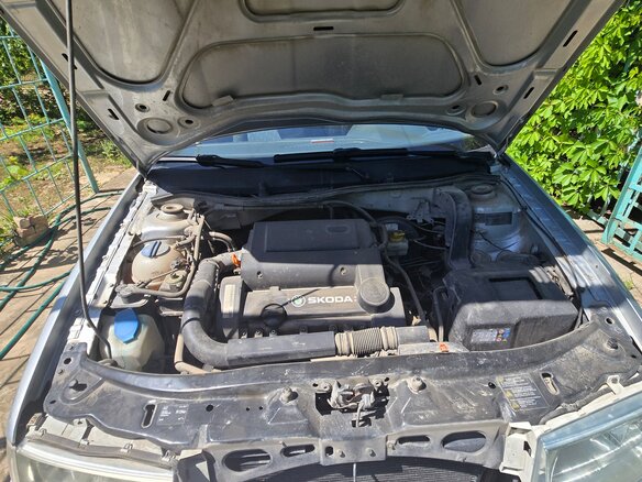 2010 Skoda Octavia I (A4) Рестайлинг, серебристый, 695000 рублей - вид 9