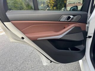 2021 BMW X5 45e IV (G05/G18), белый, 9350000 рублей, вид 3