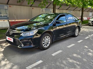 2017 Toyota Camry VII (XV50) Рестайлинг, чёрный, 1890000 рублей, вид 2