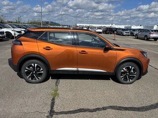 2023 Peugeot 2008 II, оранжевый, 2175000 рублей, вид 4