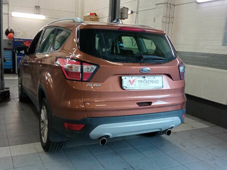 2019 Ford Kuga II Рестайлинг, коричневый, 1788000 рублей, вид 4