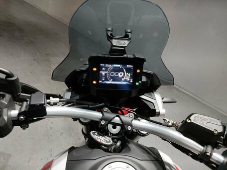 2026 Moto Guzzi V85 TT, белый, 1285000 рублей, вид 5
