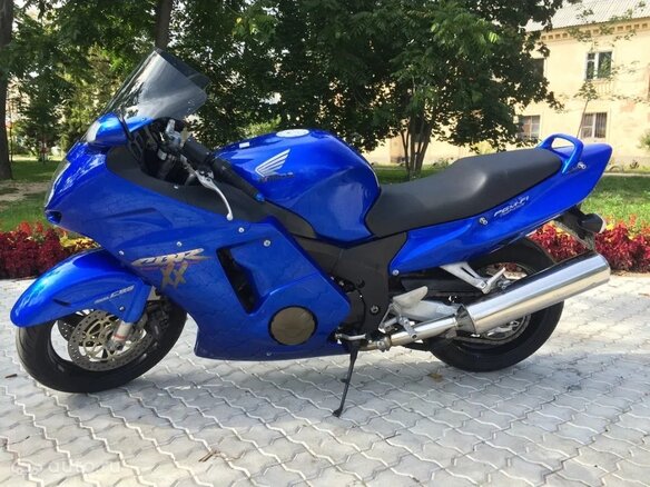 1999 Honda CBR 1100 XX, синий, 500000 рублей - вид 5