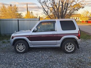 2008 Mitsubishi Pajero Mini II, серый, 569900 рублей, вид 1