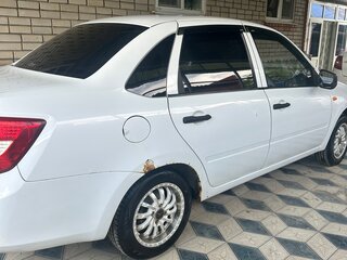 2013 Lada (ВАЗ) Granta I, белый, 250000 рублей, вид 2