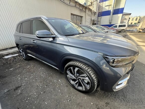 2023 Geely Monjaro (Xingyue L) I, серый, 3675000 рублей - вид 3