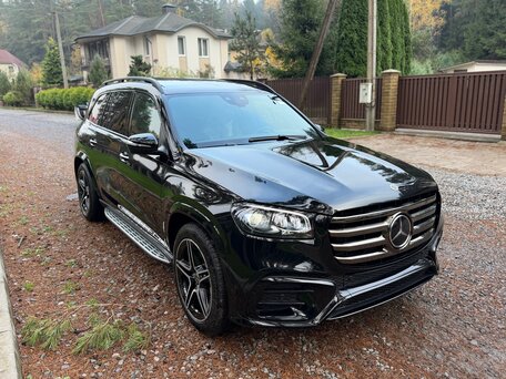 2025 Mercedes-Benz GLS 450 II (X167) Рестайлинг, чёрный, 13950000 рублей, вид 3