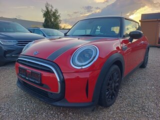 2022 Mini Hatch Cooper III (F55/F56) Рестайлинг 2, красный, 2795000 рублей, вид 3