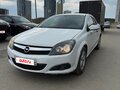 2009 Opel Astra GTC H Рестайлинг, белый, 335000 рублей - вид 4