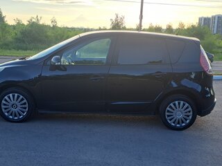 2011 Renault Scenic III, чёрный, 640000 рублей, вид 4