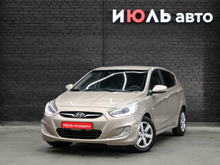 2013 Hyundai Solaris I, бежевый, 600000 рублей, вид 1
