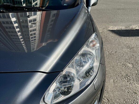 2011 Peugeot 308 I Рестайлинг, серый, 650000 рублей - вид 1
