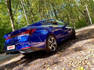2021 Hyundai Elantra VII (CN7), синий, 1855000 рублей, вид 3
