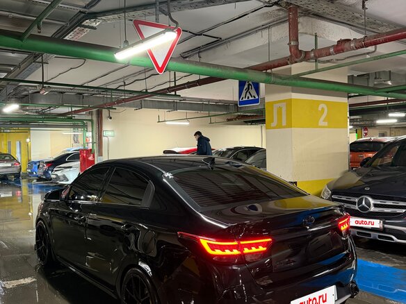 2021 Kia Rio IV Рестайлинг, чёрный, 1600000 рублей - вид 9