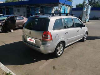 2008 Opel Zafira B Рестайлинг, серебристый, 430000 рублей, вид 3