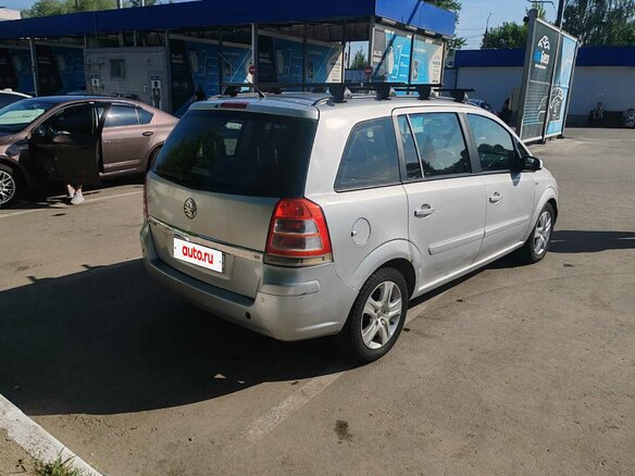 2008 Opel Zafira B Рестайлинг, серебристый, 430000 рублей - вид 2