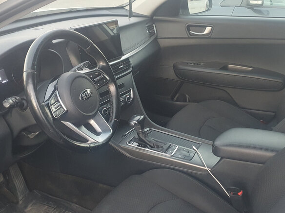 2019 Kia Optima IV Рестайлинг, белый, 1550000 рублей - вид 6