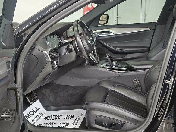 2018 BMW 5 серии 520d xDrive VII (G30/G31/G38), чёрный, 3589000 рублей - вид 9