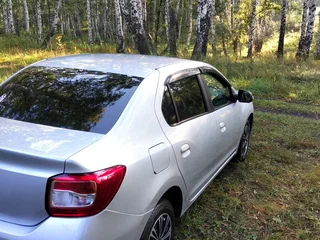 2017 Renault Logan II, серый, 690000 рублей, вид 2
