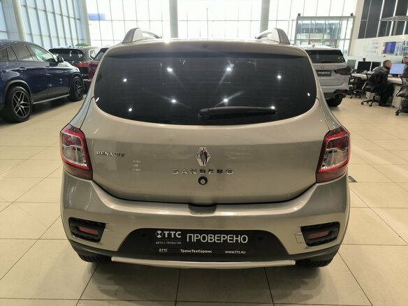 2017 Renault Sandero Stepway II, бежевый, 830000 рублей - вид 5
