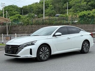 2025 Nissan Teana IV (L34), белый, 2011000 рублей, вид 3