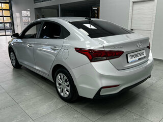 2017 Hyundai Solaris II, серебристый, 1290000 рублей, вид 3