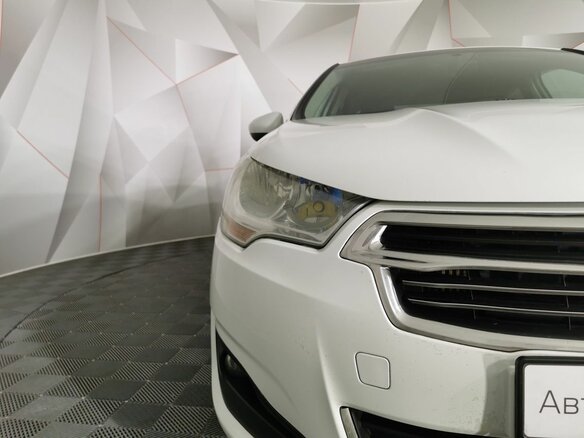 2013 Citroen C4 II, белый - вид 9