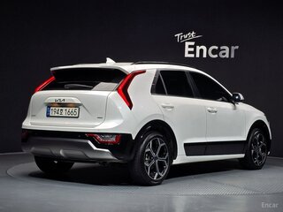 2023 Kia Niro II, белый, 1390000 рублей, вид 2