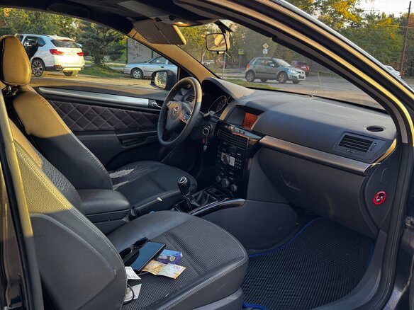 2008 Opel Astra GTC H Рестайлинг, чёрный - вид 10