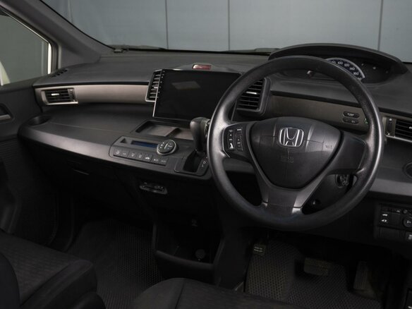 2014 Honda Freed Spike I Рестайлинг 2, белый, 1080000 рублей - вид 6