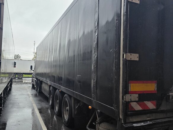 1998 Schmitz Cargobull SKO, чёрный, 600000 рублей - вид 4