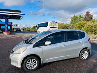 2011 Honda Fit II, серебристый, 865000 рублей, вид 2