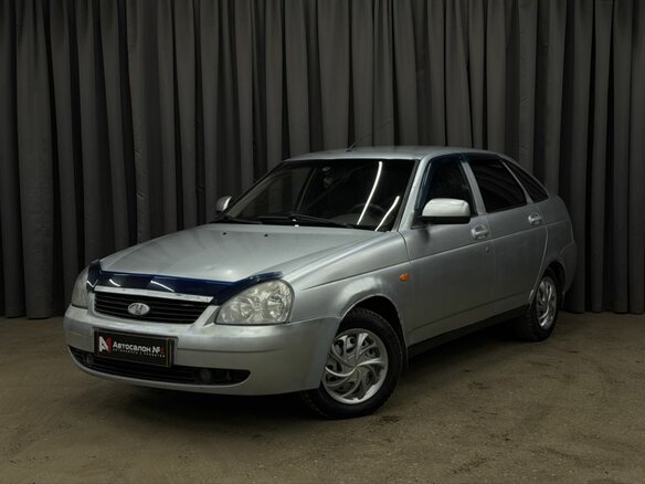 2011 Lada (ВАЗ) Priora I, серебристый, 209999 рублей