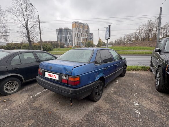 1988 Volkswagen Passat B3, синий, 90000 рублей - вид 3