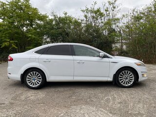 2013 Ford Mondeo IV Рестайлинг, белый, 850000 рублей, вид 4