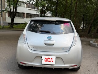 2011 Nissan Leaf I (ZE0/AZE0), серый, 630000 рублей, вид 5