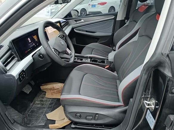 2022 Volkswagen Lamando L II, чёрный, 1510000 рублей - вид 6
