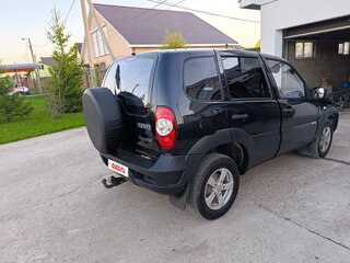 2017 Chevrolet Niva I Рестайлинг, чёрный, 630000 рублей, вид 3