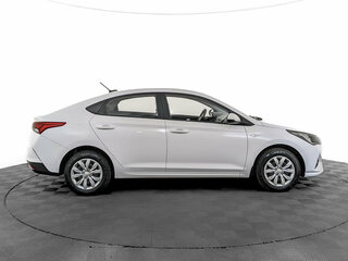 2022 Hyundai Solaris II Рестайлинг, белый, 1480000 рублей, вид 4