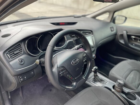 2012 Kia Ceed II, коричневый, 770000 рублей - вид 13